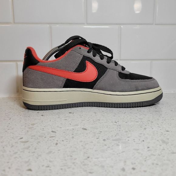 Vintage Nike Air Force 1 '07 - Picture 4 of 13